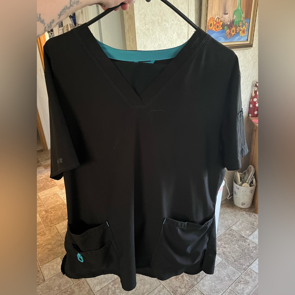Carhartt Cross-Flex Black Scrub Top. Womens XL